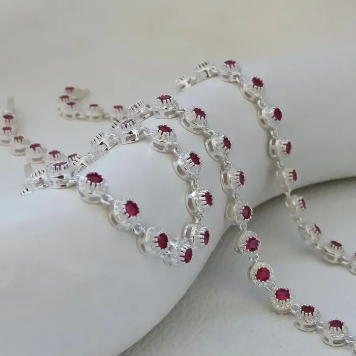 COLAR E PULSEIRA REDONDO ZIRCÔNIAS TURMALINA