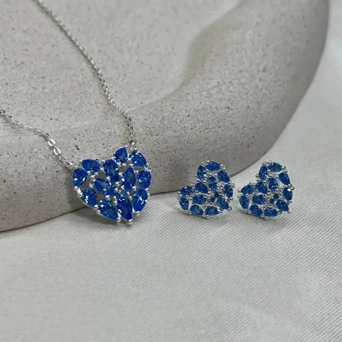 CONJUNTO COLAR + BRINCO CORAÇÃO AZUL
