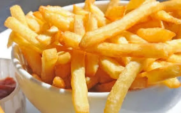 BATATA FRITA MEDIA