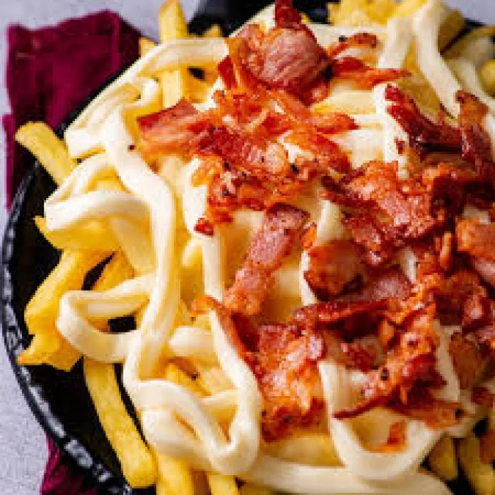 BATATA FRITA MEDIA BACON QUEIJO