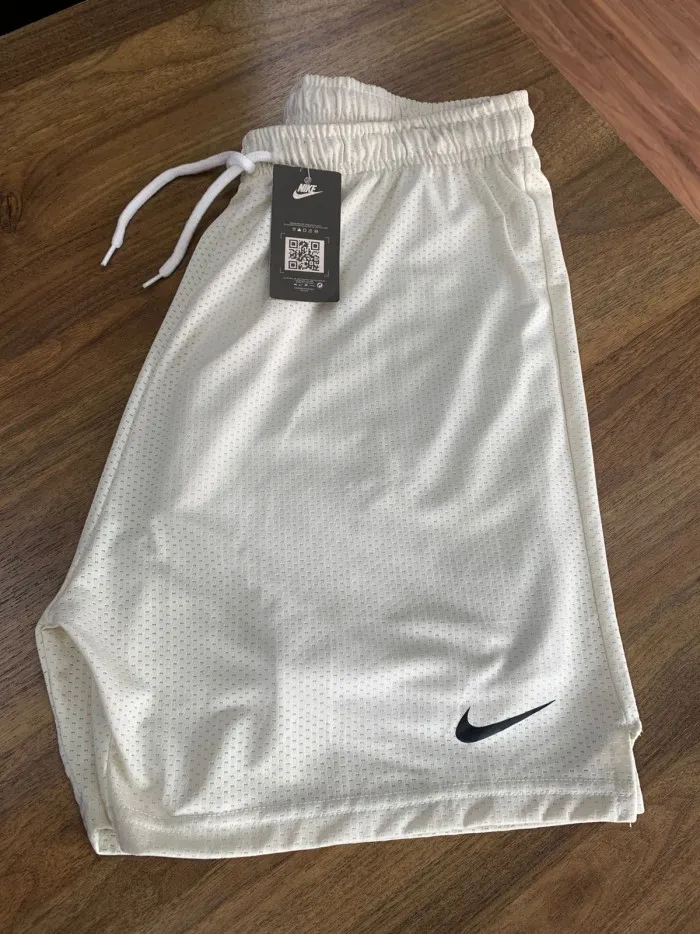 BERMUDA DRYFIT COM FORRO NIKE 