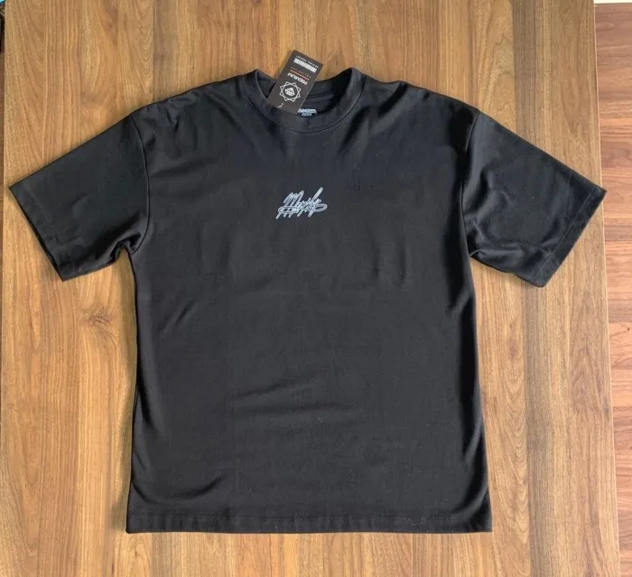 CAMISETA OVERSIZED MENFIS